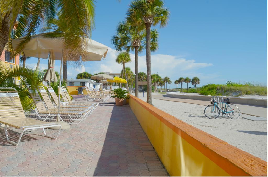 Page Terrace Beachfront Hotel St. Pete Beach Exterior foto